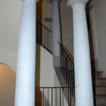 Affittacamere D'annunzio פוליניו